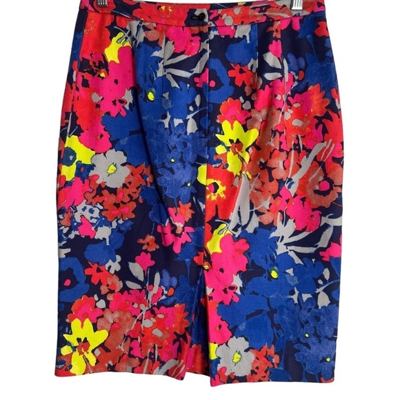 🌺ANN TAYLOR LOFT Vibrant Floral Pencil Knee Length Skirt Size 2🌺 - Picture 2 of 6